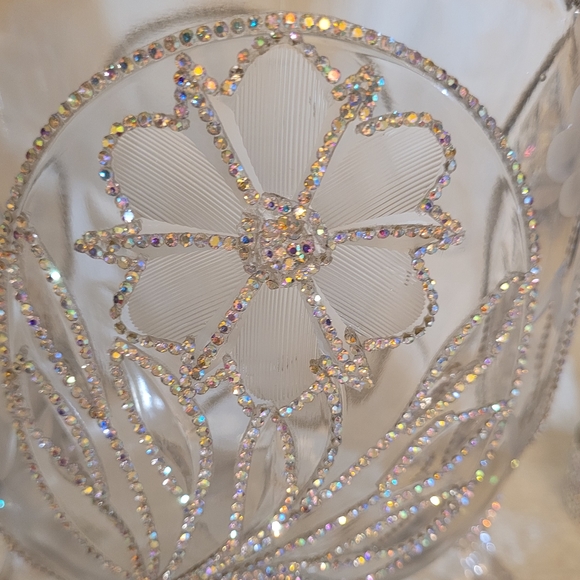 Vintage Floral Etched Glass Basket Set - Picture 4 of 5